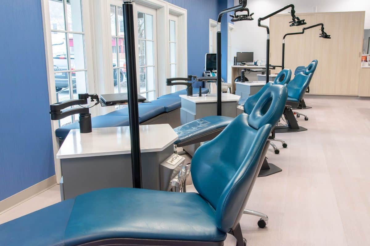 Joosse-family-orthodontics-gallery (9) Exam room seating at joosse family orthodontics